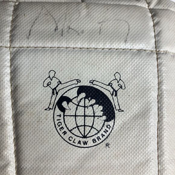 Adult Small Tiger Claw Brand Chest Protector Vest Reversible Strong Padding - Picture 3 of 9